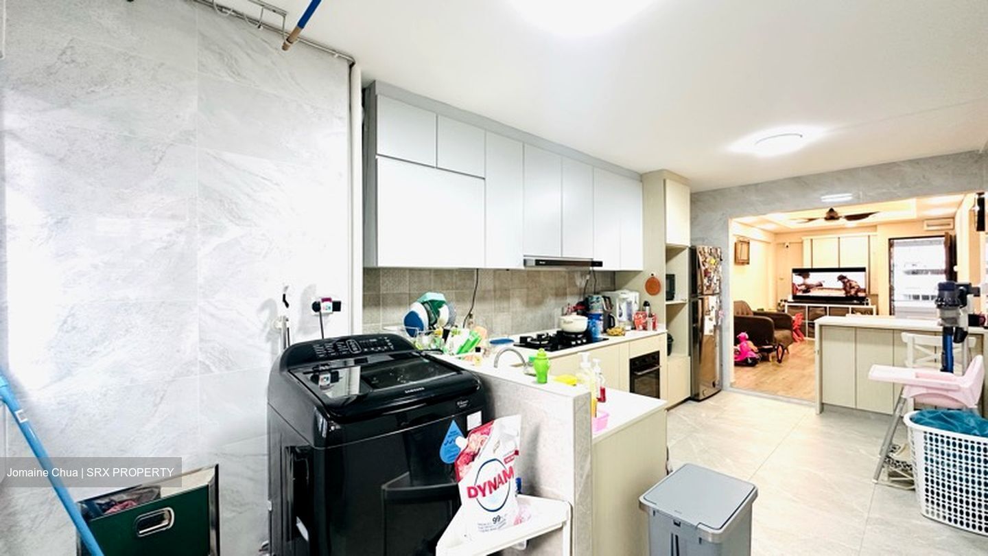 Blk 301 Serangoon Avenue 2 (Serangoon), HDB 3 Rooms #557368971